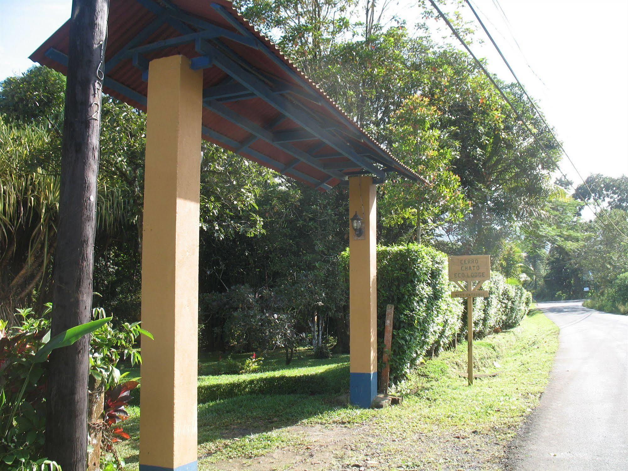 Cerro Chato Ecolodge La Fortuna Exterior photo